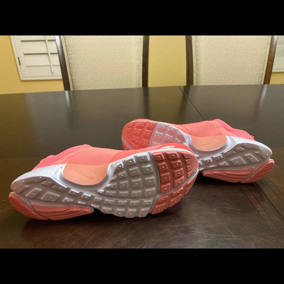New Nike Presto Extreme Valentines Day Pink Running Sneaker Shoes Size US 8.5 - Picture 11 of 11